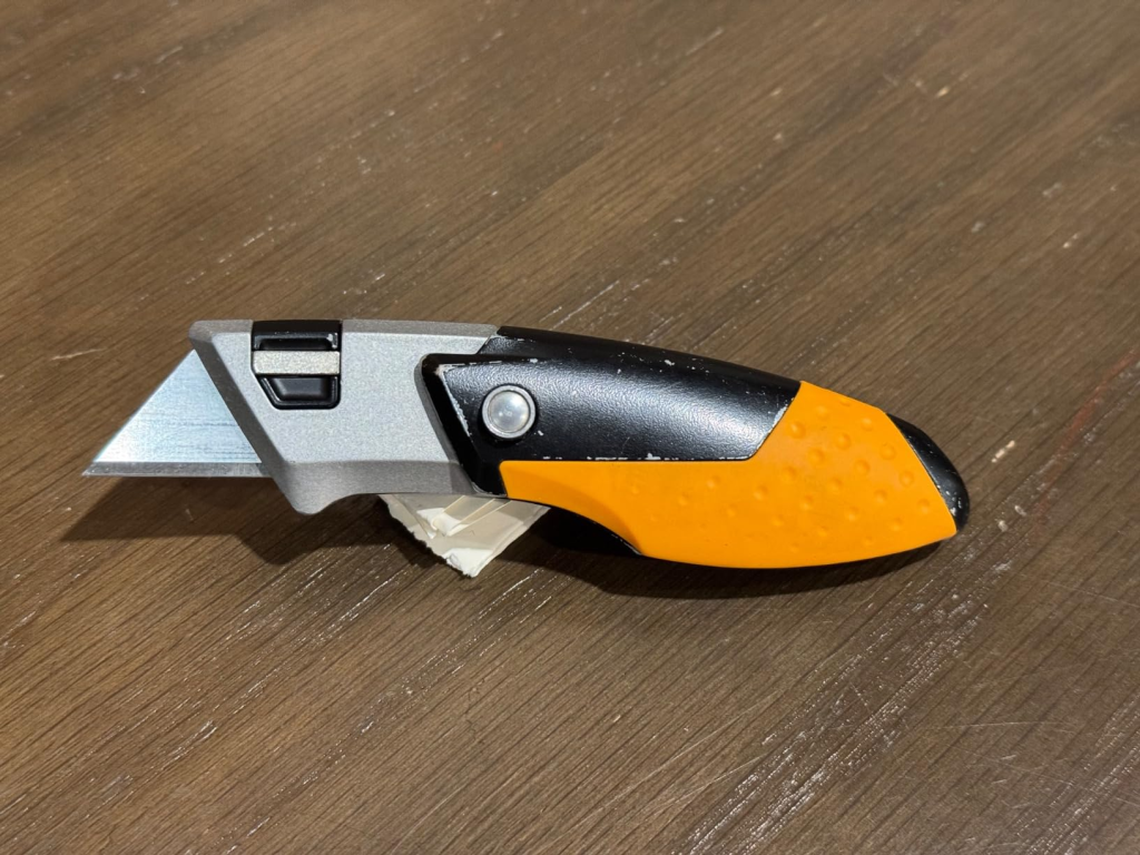 Fiskars 770040-1001 Pro Utility Knife